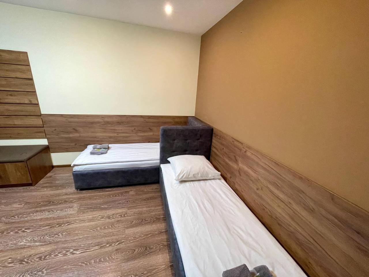 Apartments In Uzhgorod For You. 외부 사진