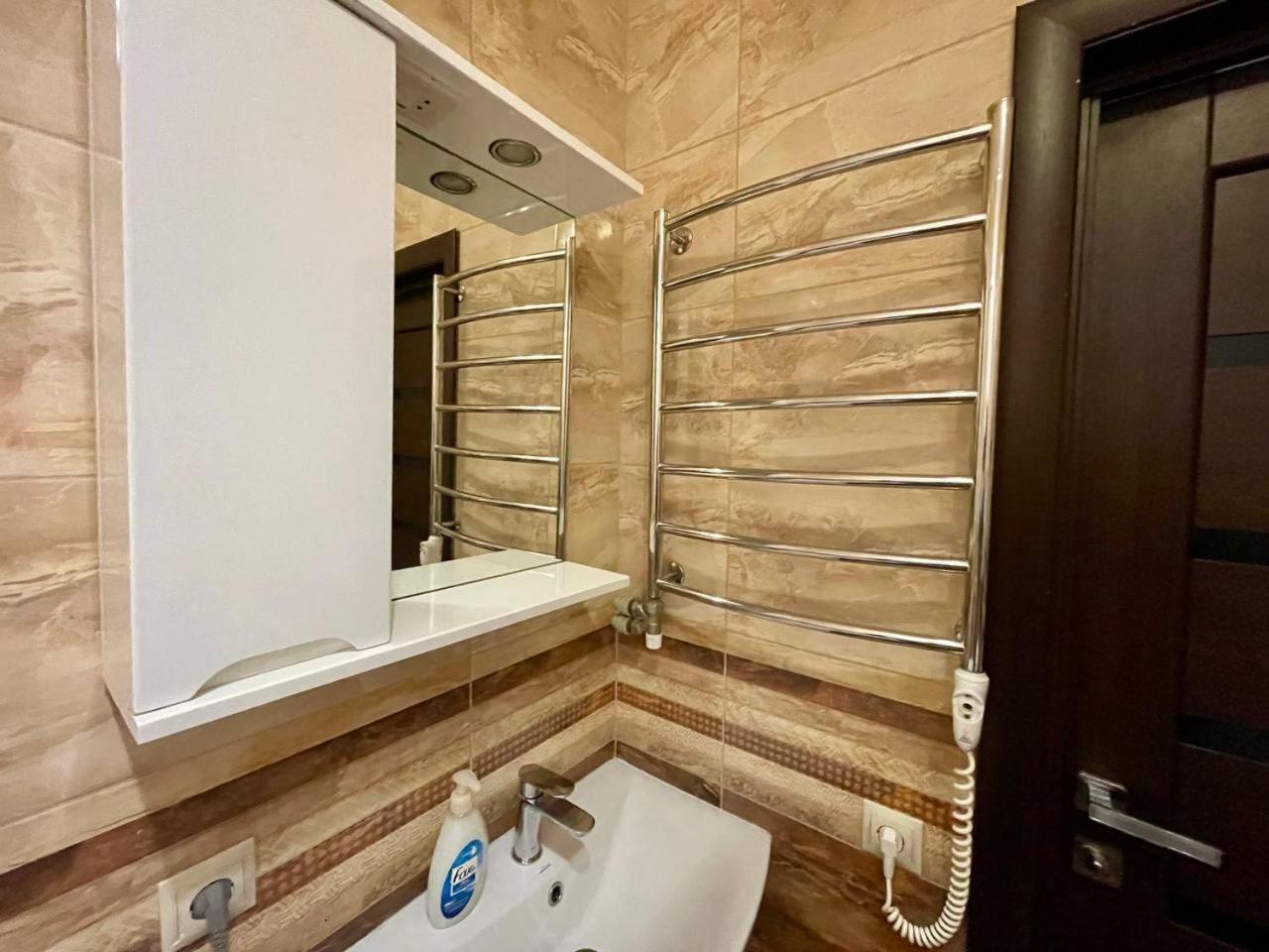 Apartments In Uzhgorod For You. 외부 사진
