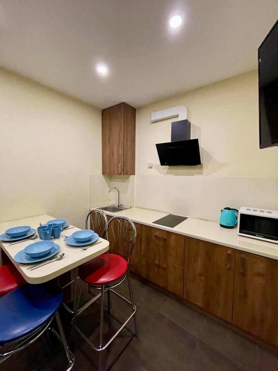 Apartments In Uzhgorod For You. 외부 사진