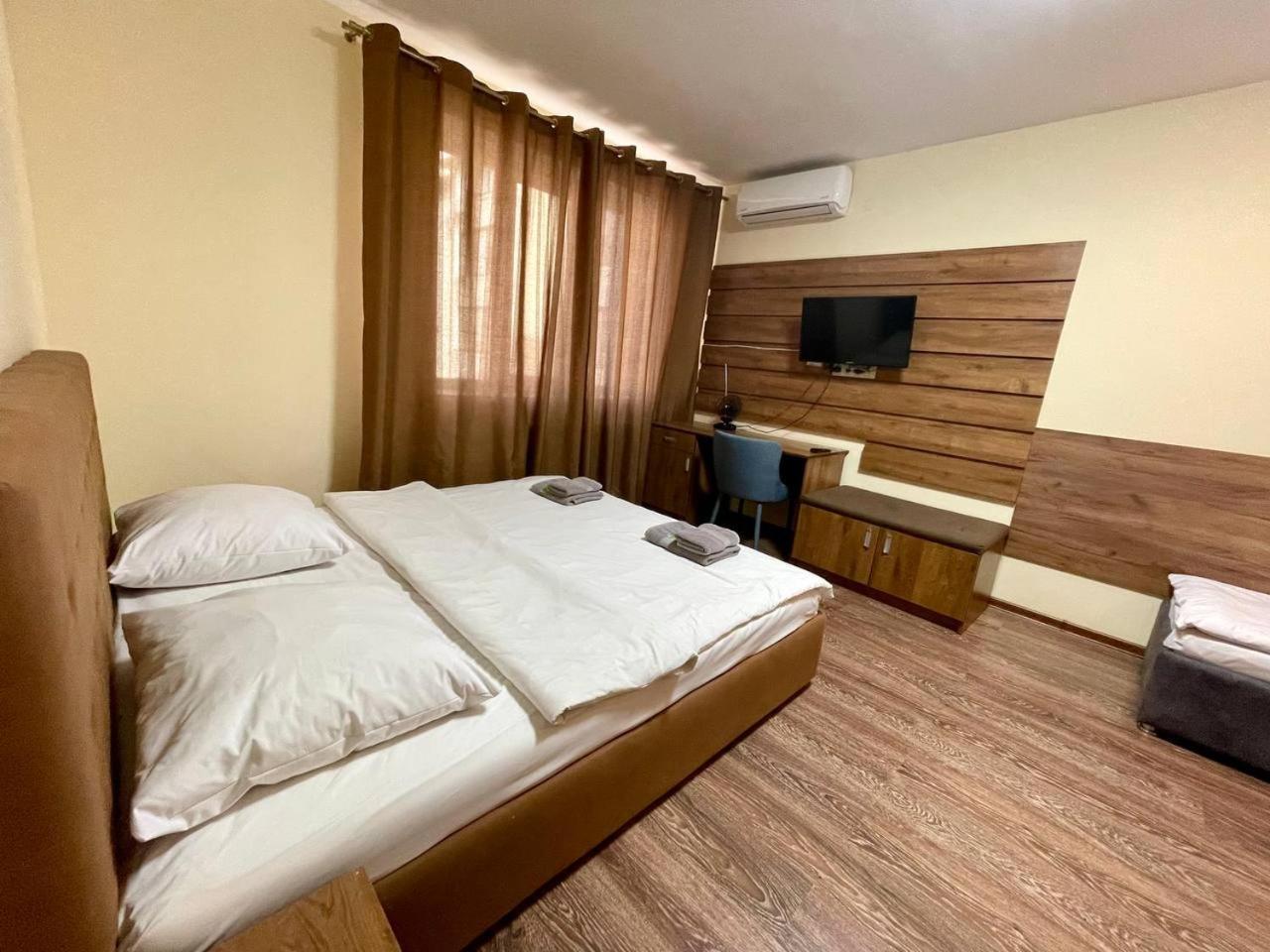 Apartments In Uzhgorod For You. 외부 사진