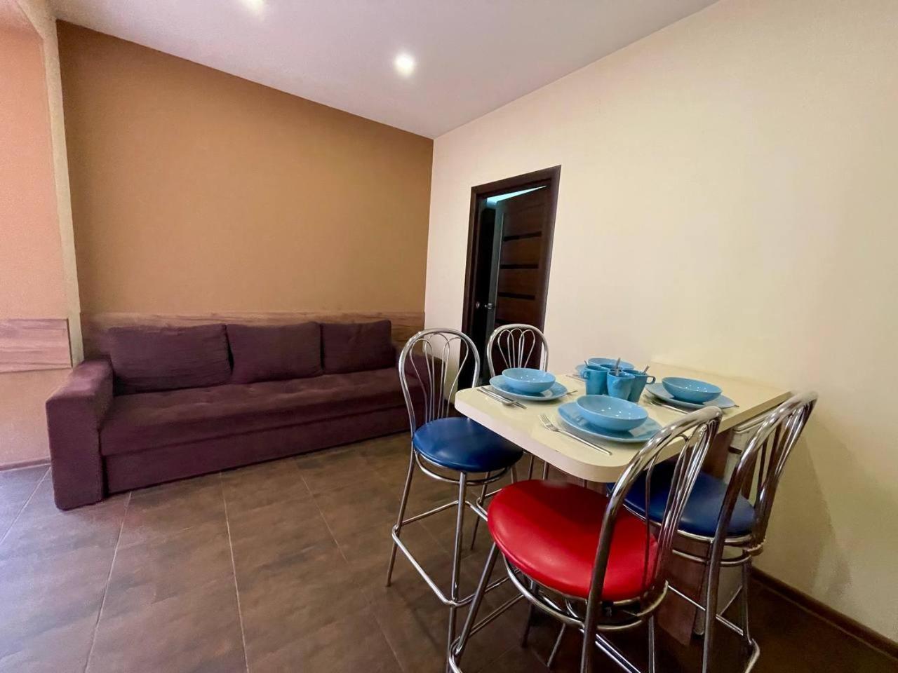 Apartments In Uzhgorod For You. 외부 사진